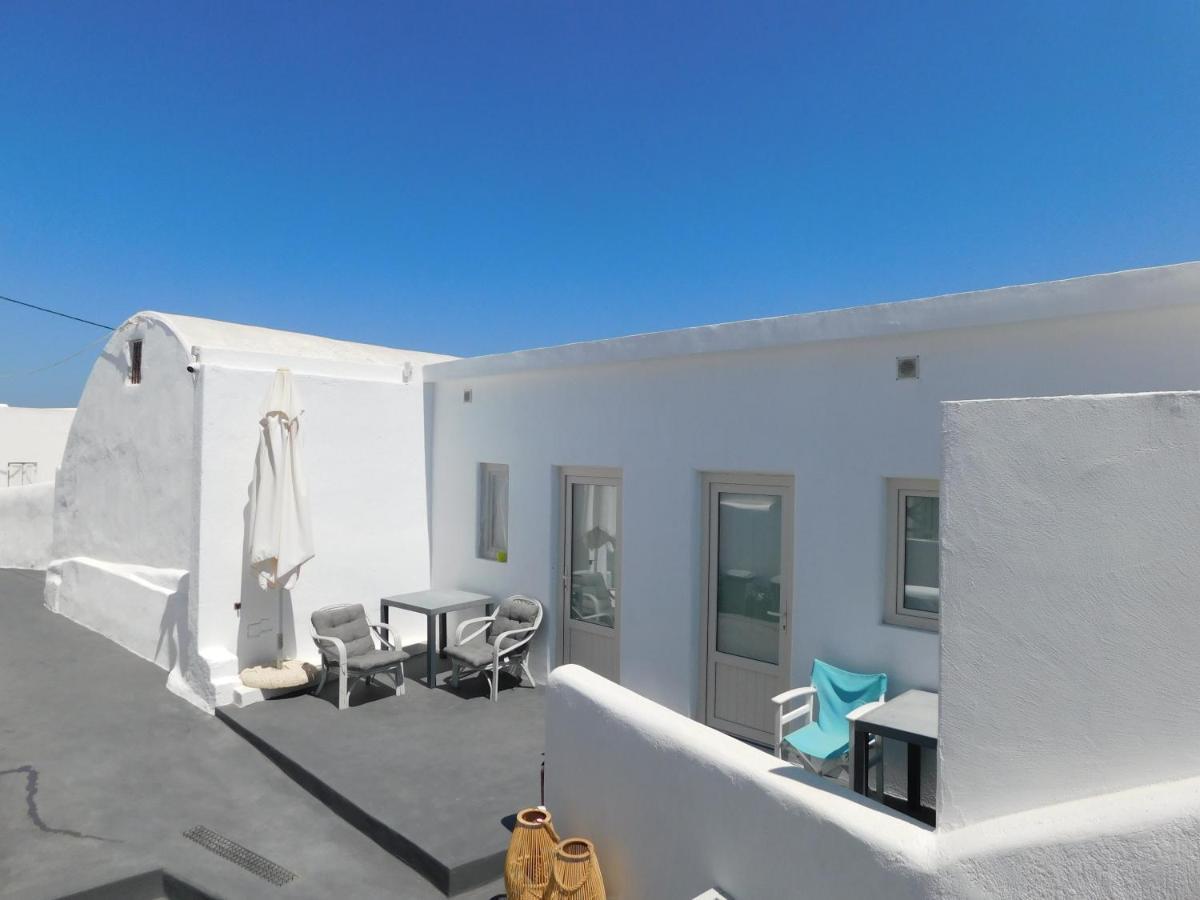Livin Santorini - Center Rooms Santorini Island Exterior foto